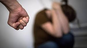 Homem  detido aps agredir namorada no bairro Doutor Fbio 1 em Cuiab