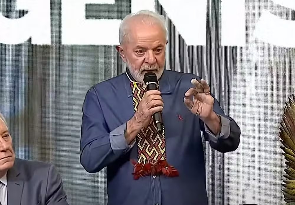 Lula Homologa Duas Terras Ind�genas na Bahia e no Mato Grosso em Meio a Expectativas Maiores