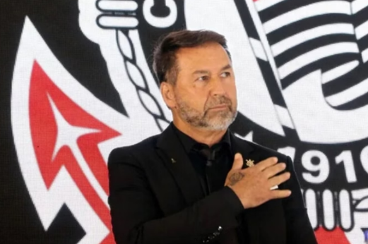 Conselho Deliberativo do Corinthians vota possvel impeachment de Augusto Melo