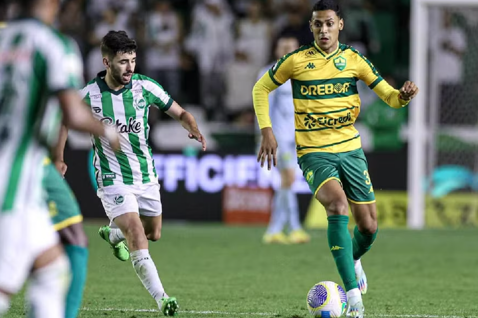 Juventude e Cuiab empatam em jogo crucial pela permanncia na Srie A