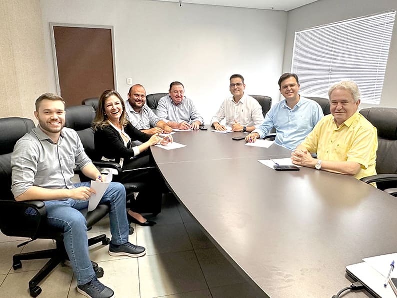 Deputado Thiago Silva Avalia Opes para Vice na Disputa pela Prefeitura de Rondonpolis