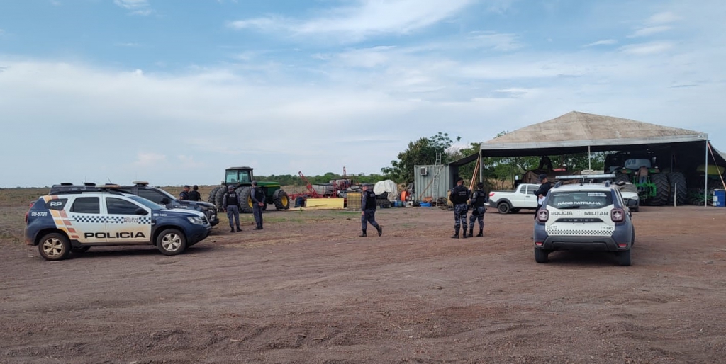 PM e Pol�cia Civil impedem invas�o a fazenda no interior de Mato Grosso