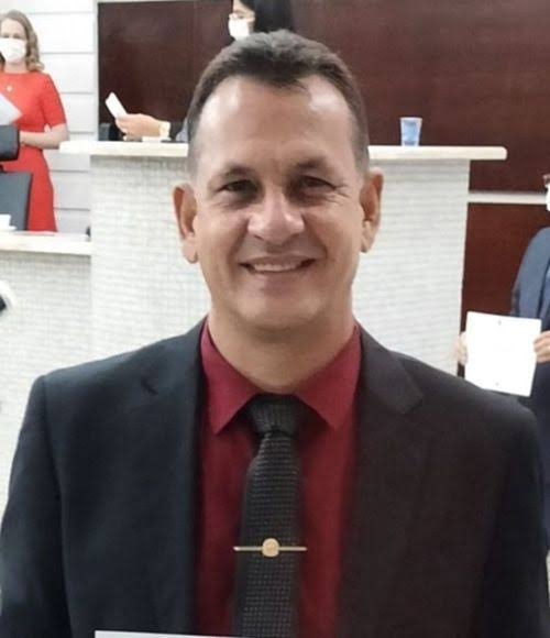 Vereador Dico revela motivos de sua sa�da do grupo do prefeito Z� do P�tio durante entrevista na r�dio