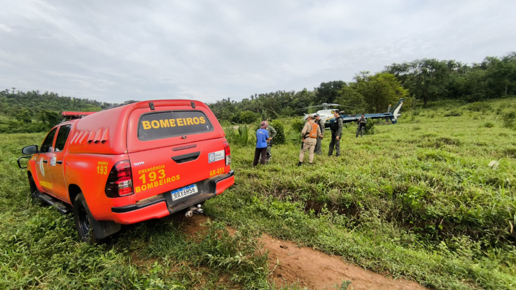 Bombeiros resgatam mulher que ficou seis dias perdida em �rea de mata em Jaciara