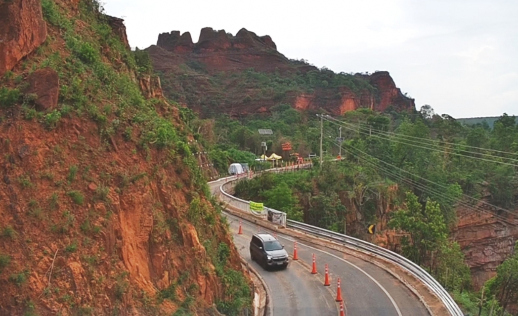 Tr�nsito no Port�o do Inferno � liberado no sistema de pare e siga