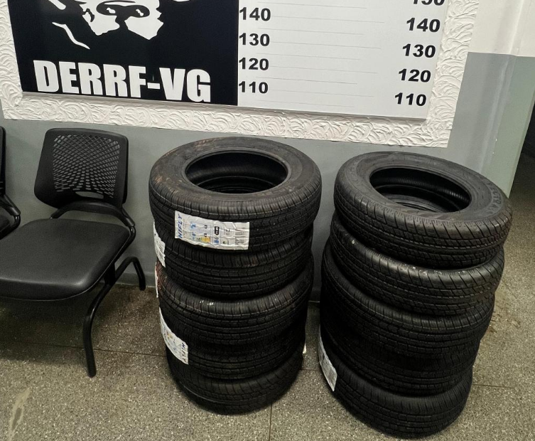Pol�cia recupera carga de pneus avaliada em R$ 5 mil horas ap�s furto em V�rzea Grande