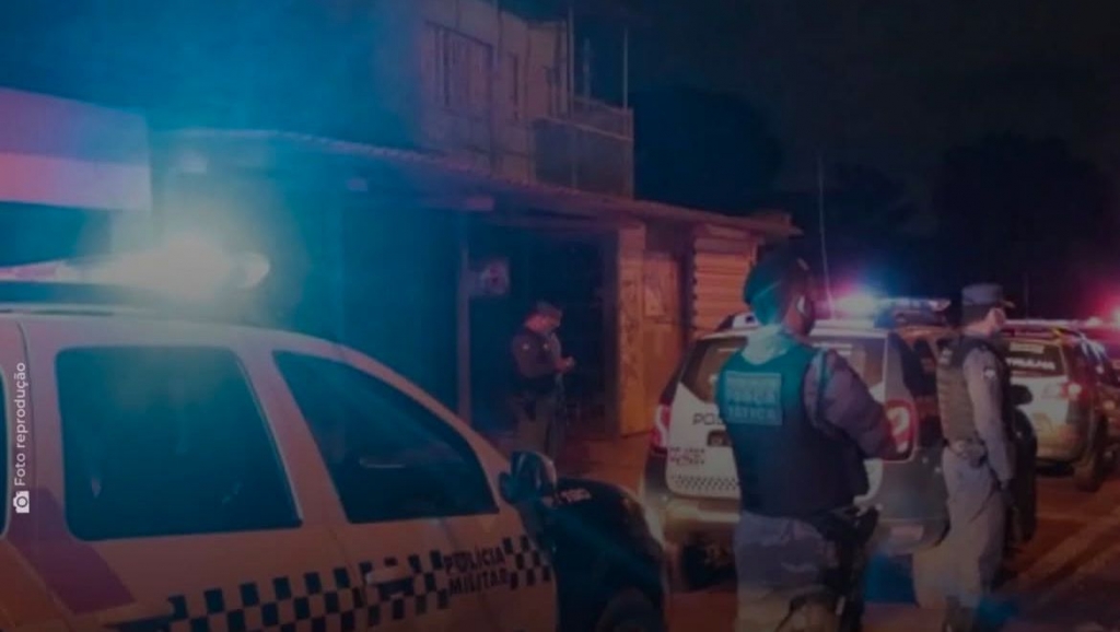 Discuss�o em festa termina agress�o com facas em Canarana 