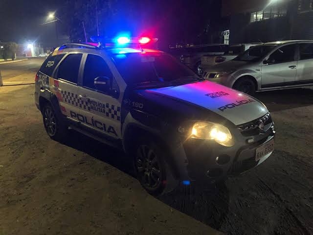 Em Jaciara, cliente surta em lanchonete, causa destrui��o e � preso pela pol�cia�