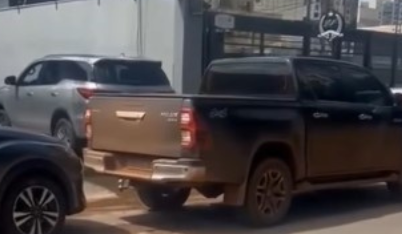 Advogado arrasta carro de cliente sem saber e caso � resolvido de forma amig�vel em Cuiab�