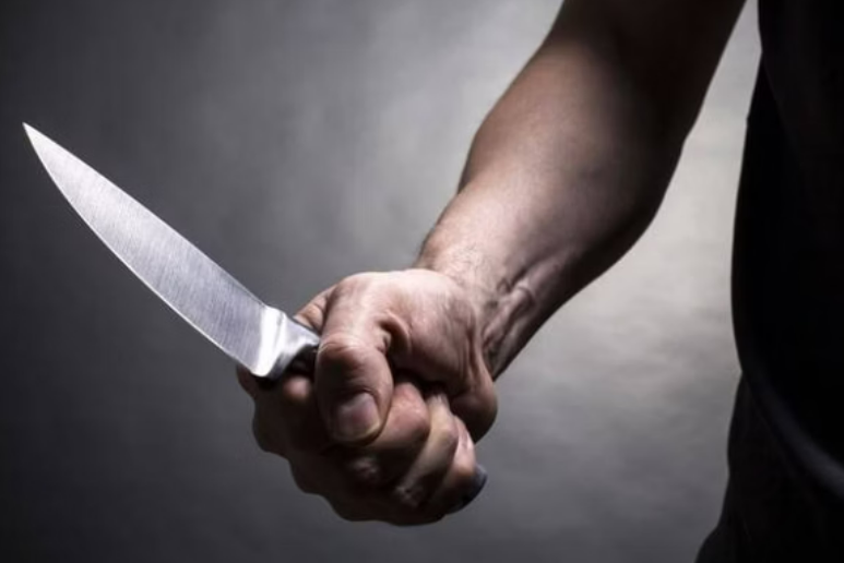 Homem � preso ap�s matar mulher a facadas e ferir outra em Campo Verde