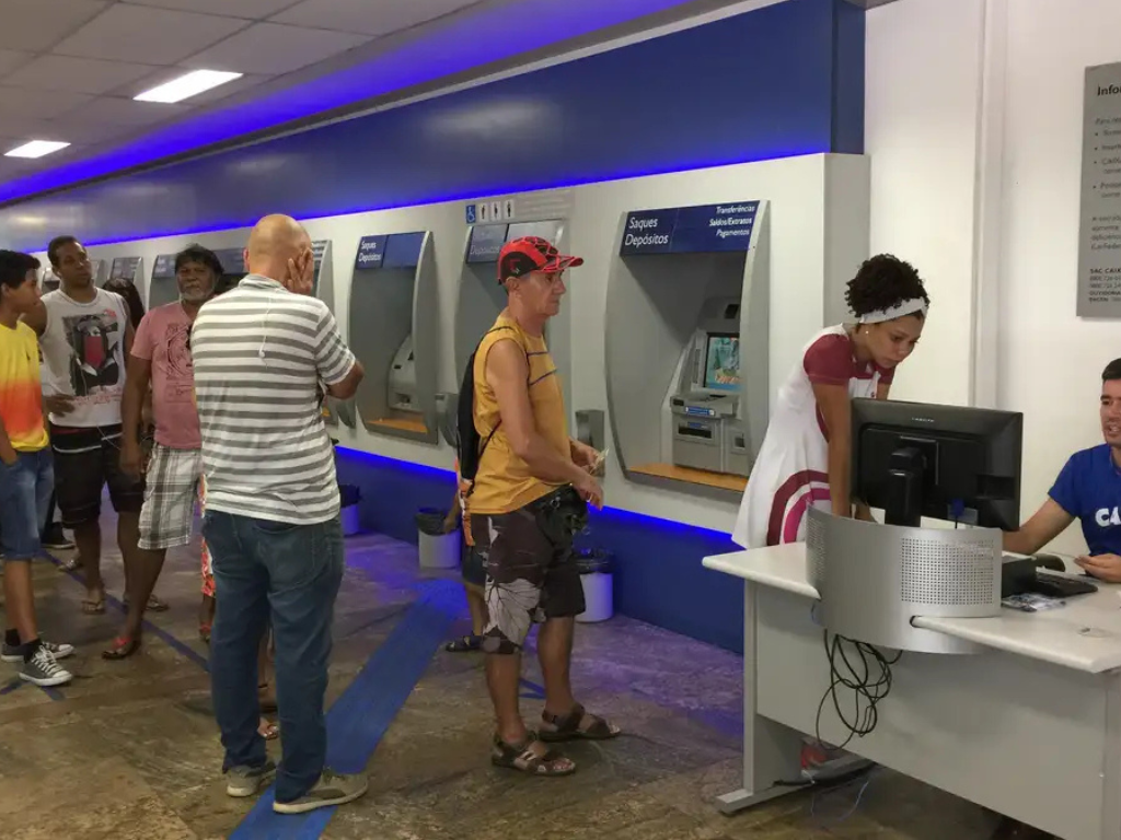 Expediente bancrio tem alteraes neste final de ano