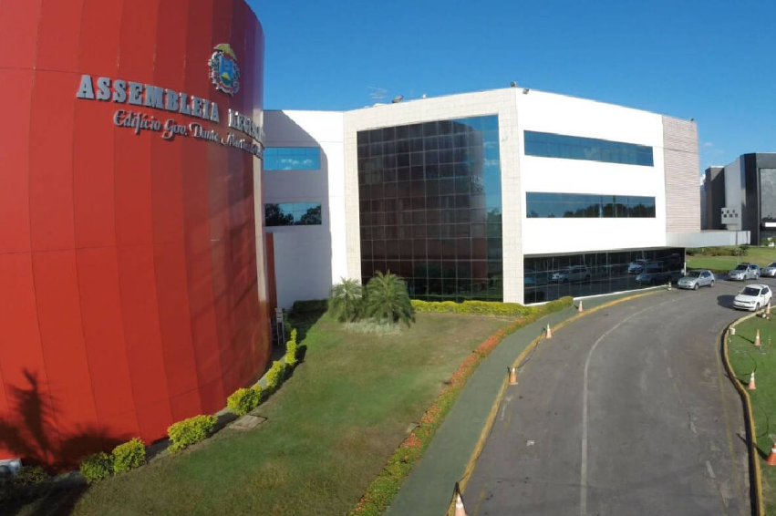 ALMT aprova projeto que permite a servidores p�blicos atuarem como MEI