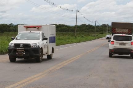 Pais e filha morrem em grave acidente na zona rural de MT; h feridos