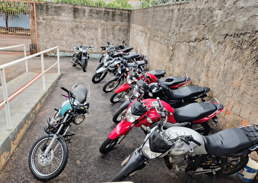 PM impede 'rolezinho' e apreende 13 motos em Rondonpolis