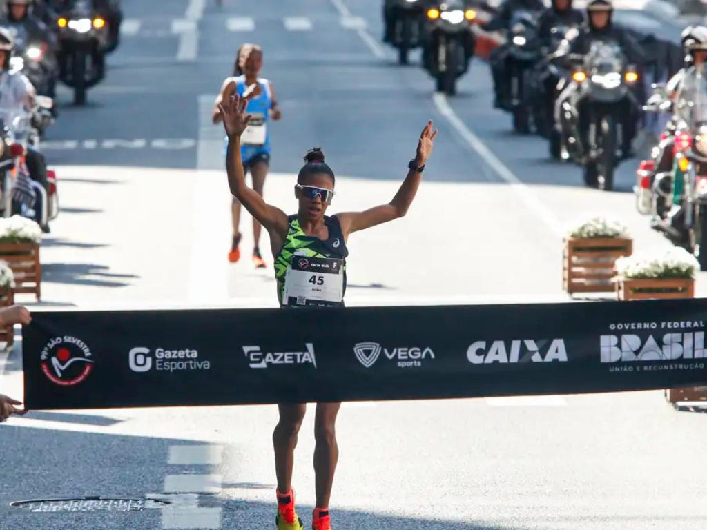 Brasil volta ao pdio feminino da So Silvestre