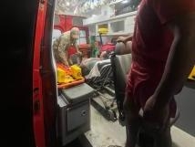 Homem � resgatado ap�s cair de jet ski e ficar preso em galho em rio