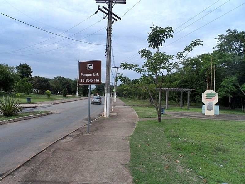 Mulher de 37 anos � estuprada durante caminhada no parque Z� Bolo Flor