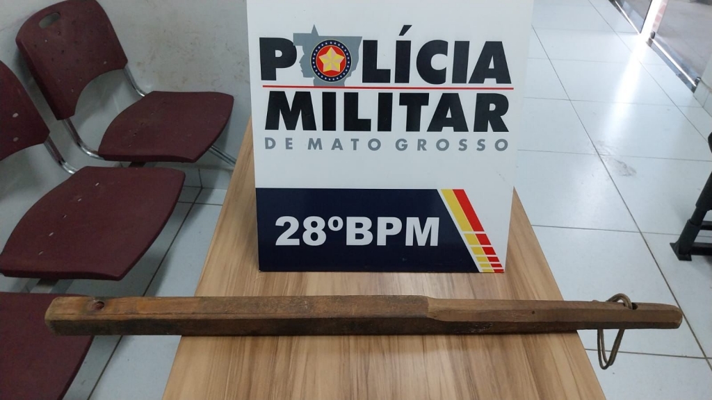 Em So Pedro da  Cipa, homem  agredido pelo irmo de 13 anos com porrete e est em estado grave