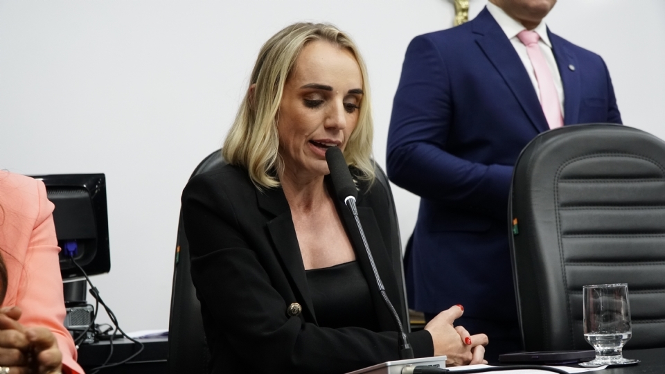 Primeira-secretria diz que Paula prometeu gesto compartilhada e quer brao social na Cmara