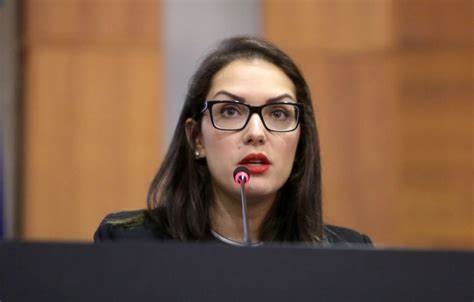 Apesar de derrotas, MDB quer Janaina na disputa ao Governo