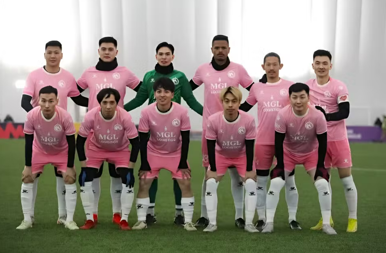Time da Monglia ameaa ttulo do bis como 