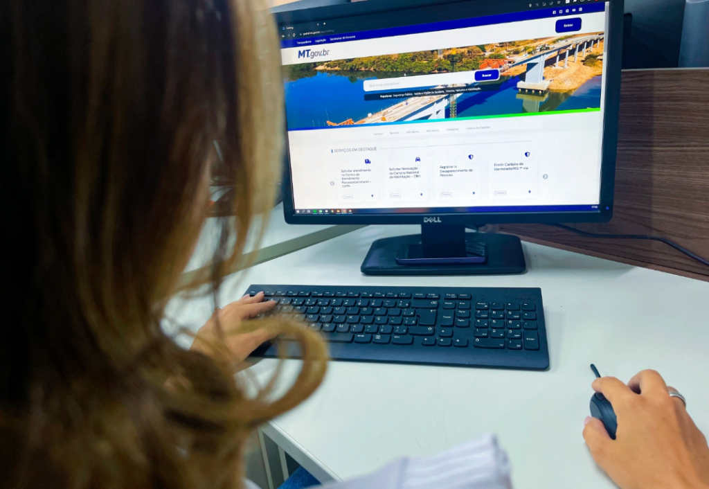 Prazo para entrega de documentos para confirma��o de matr�cula em escolas estaduais termina nesta sexta-feira (10)