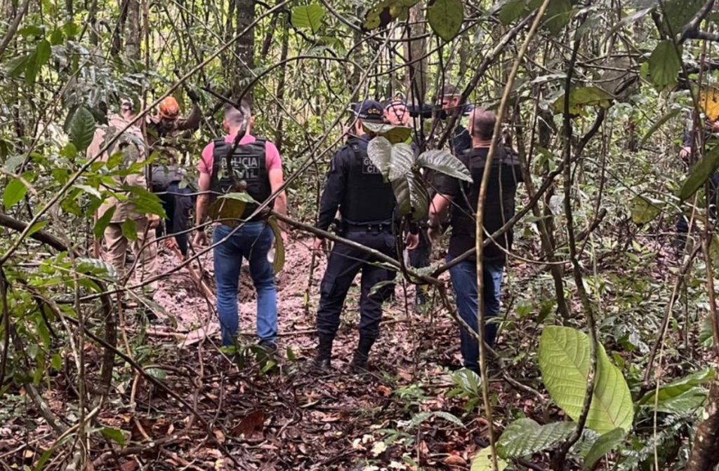 Pol�cia descobre cemit�rio clandestino usado por fac��o criminosa em Lucas do Rio Verde