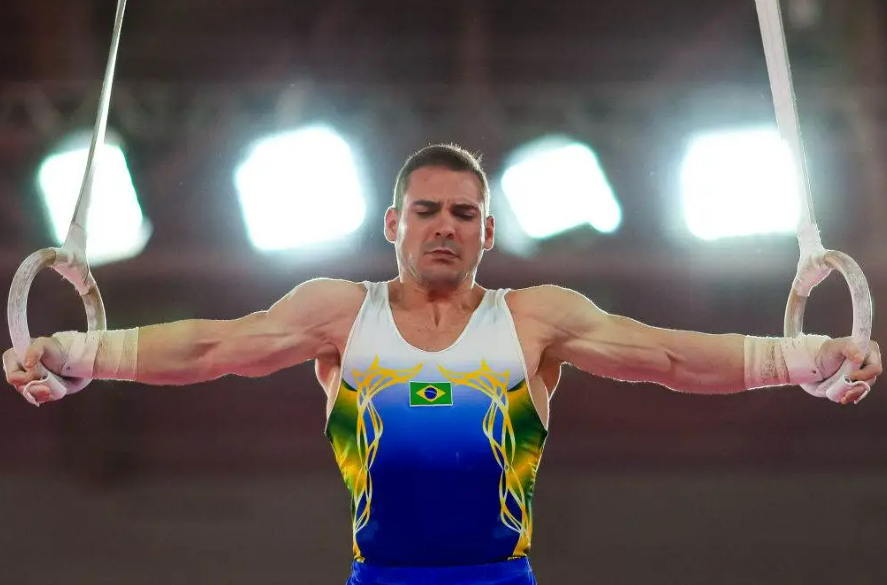 Campe�o ol�mpico Arthur Zanetti anuncia aposentadoria da gin�stica art�stica