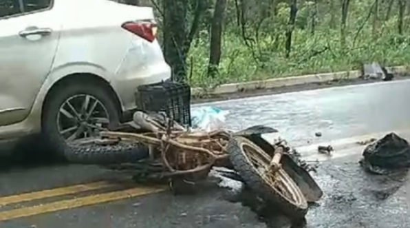 Motociclista morre atropelado por caminhonete ap�s acidente na Estrada da Guia, em Cuiab�