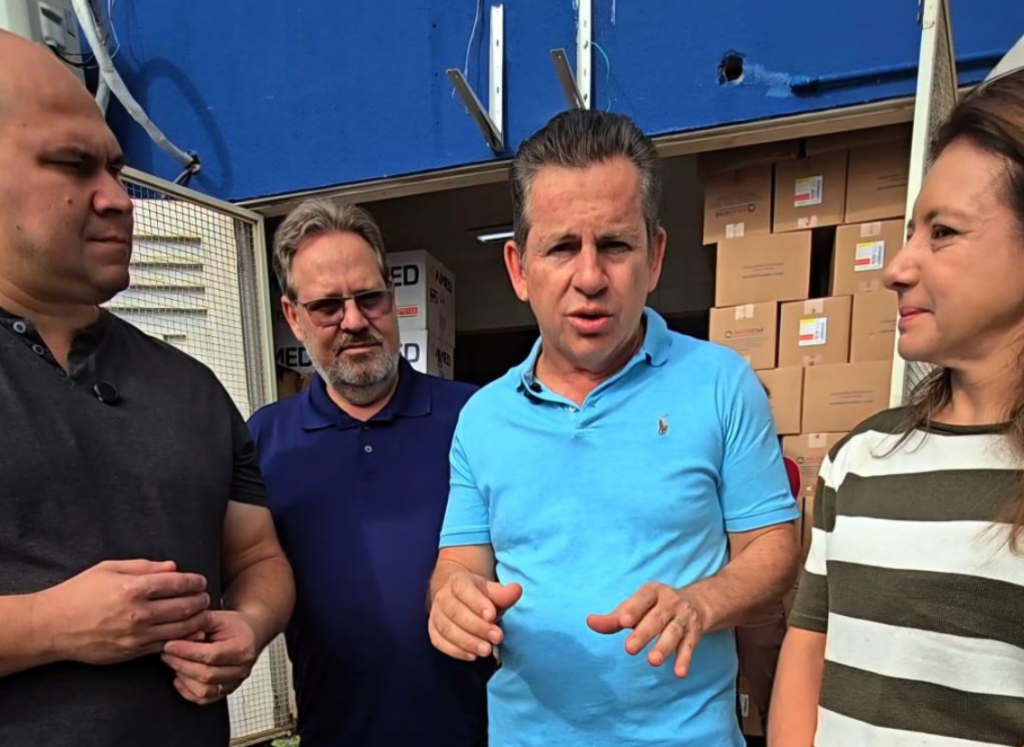 Governo de Mato Grosso entrega medicamentos para Secretaria de Sa�de de Cuiab�