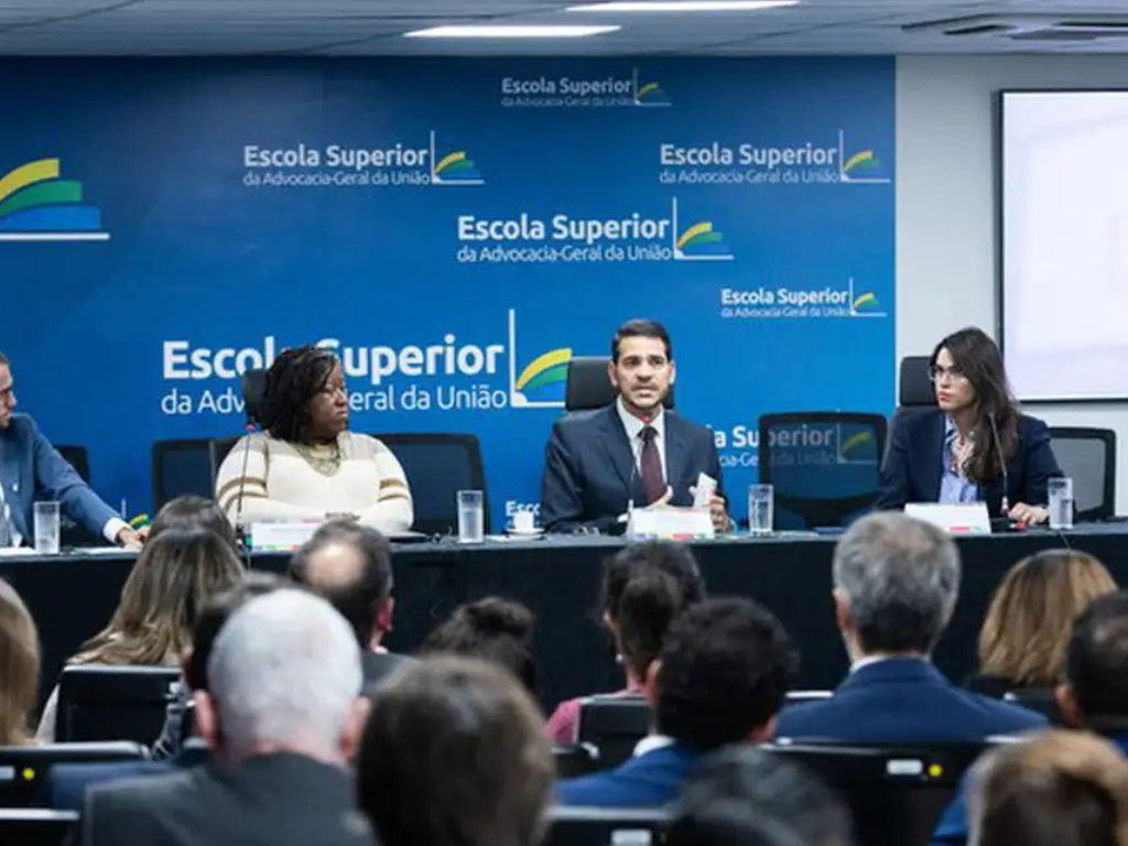 AGU afirma que o governo n�o vai se omitir ap�s decis�es da Meta