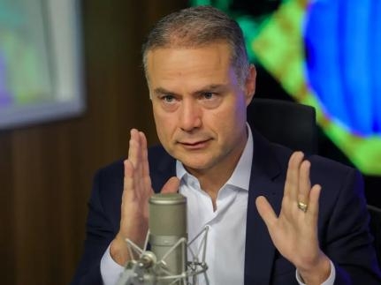 Ministro culpa governo Bolsonaro por atraso de obra em rodovia de MT