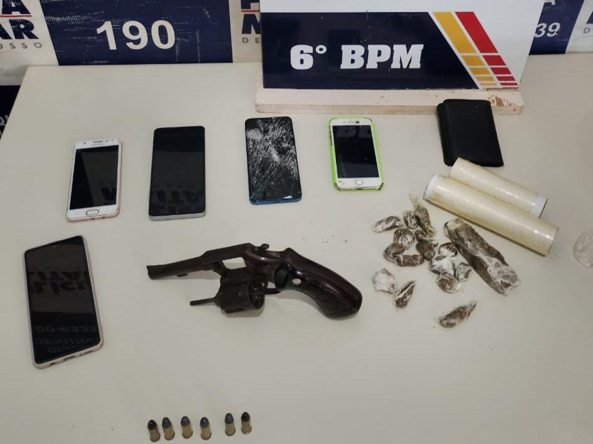 Pol�cia prende cinco homens e apreende adolescente em opera��o contra fac��o criminosa em C�ceres