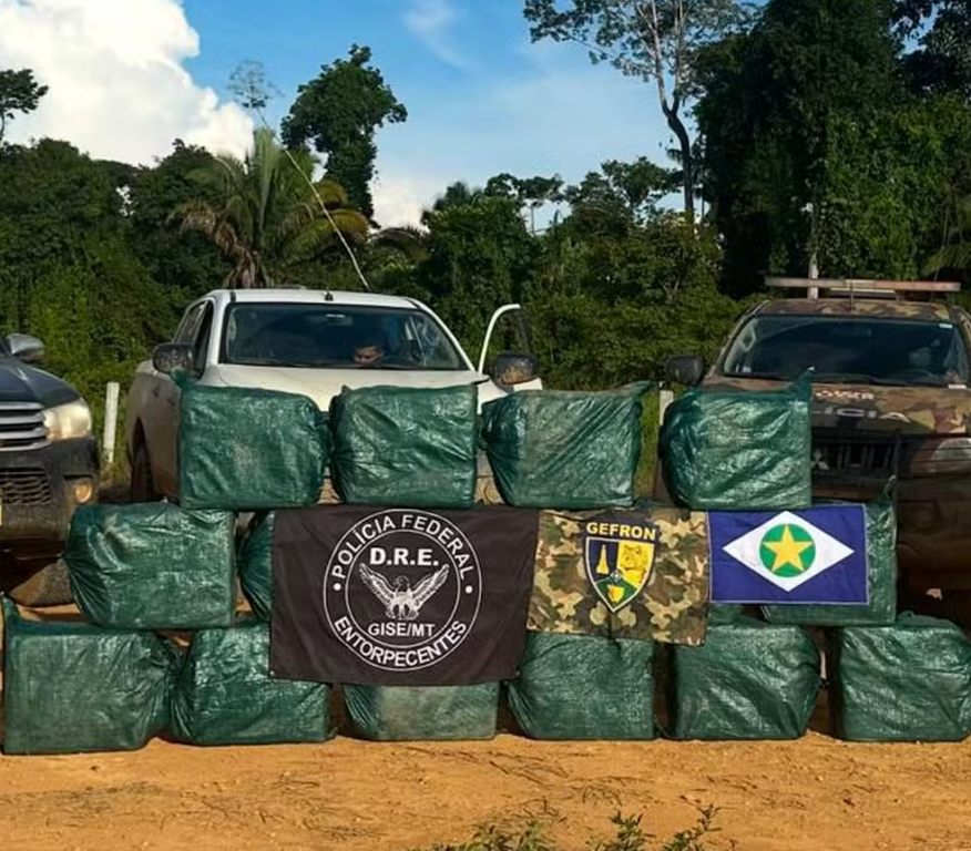 Pol�cia apreende meia tonelada de coca�na em opera��o conjunta em Colniza