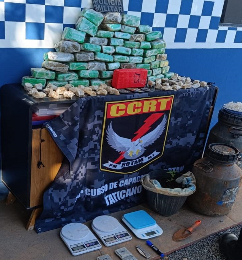 PM apreende 98 tabletes de drogas escondidos em mata de S�o F�lix do Araguaia