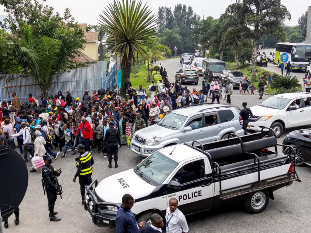 Diversas embaixadas, dentre elas a do Brasil, so atacadas no Congo