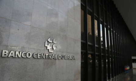 Copom eleva juros b�sicos da economia para 13,25% ao ano