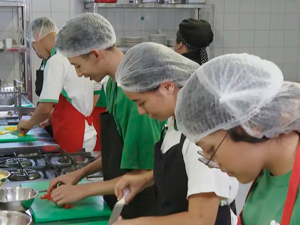 Taxa de desemprego fica em 6,2% no �ltimo trimestre de 2024