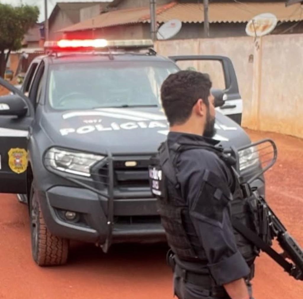 Pol�cia prende integrantes de fac��o e resgata v�timas de sequestro e tortura em Primavera do Leste