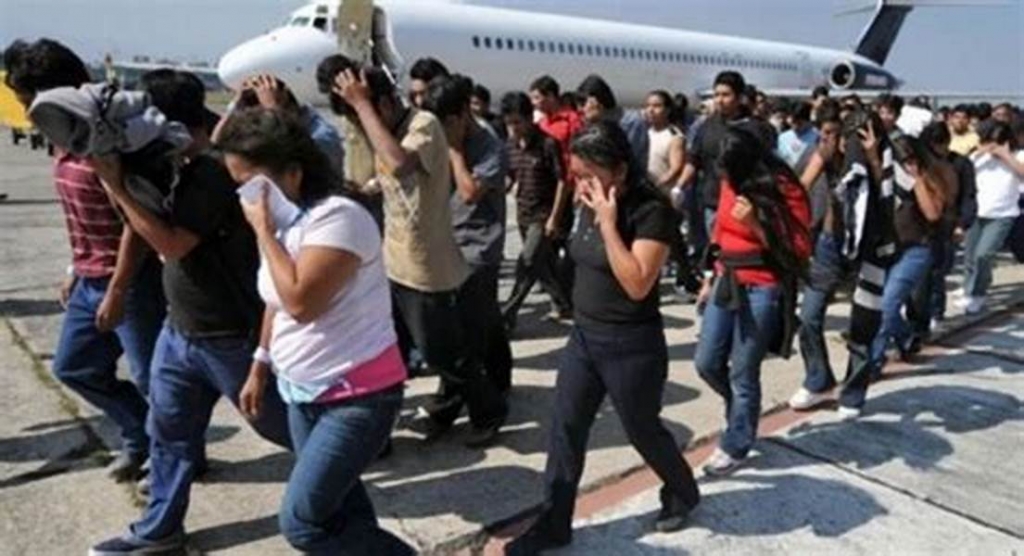 EUA realizaram 109 voos de deportao de imigrantes em janeiro; veja pases