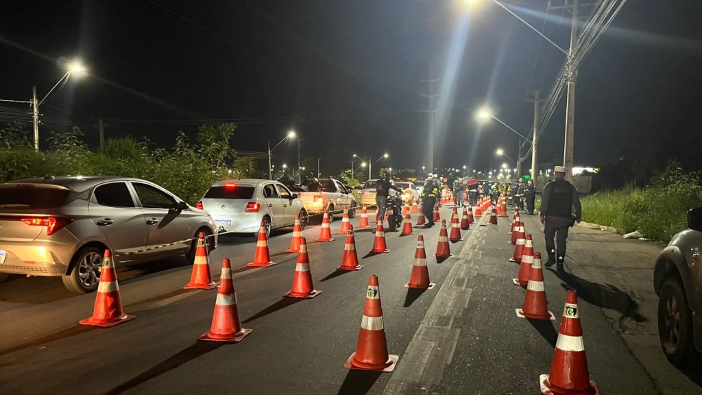 Motociclista � preso e 80 ve�culos s�o apreendidos durante Opera��o Lei Seca em Cuiab�