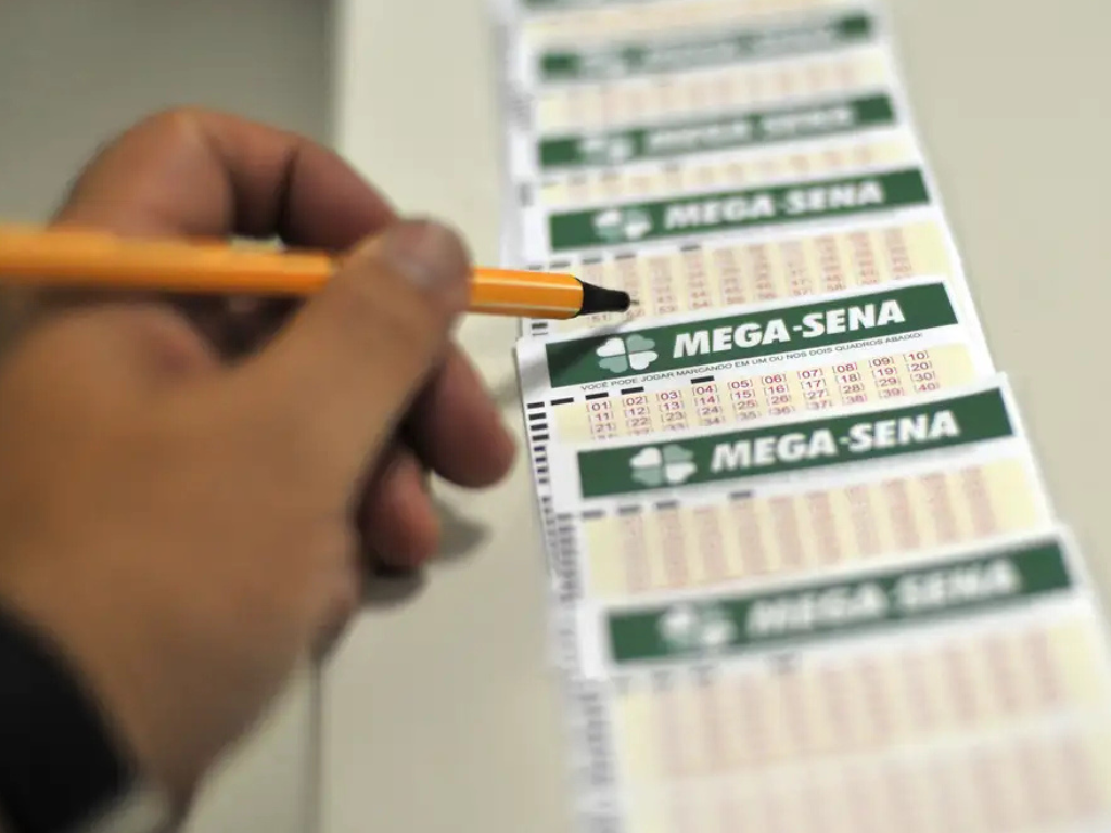Mega-Sena acumula novamente e pr�mio vai a R$ 33 milh�es
