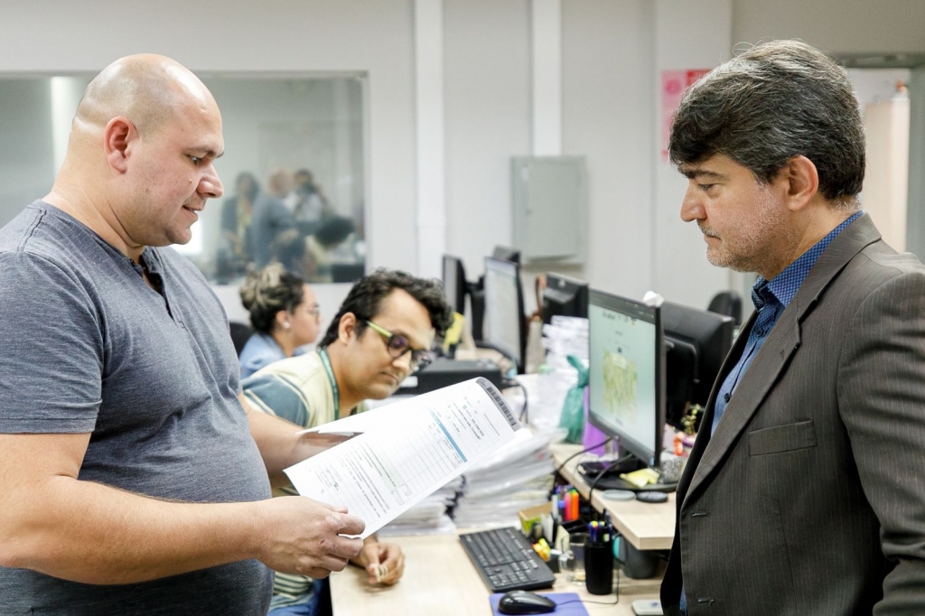 Ap�s reuni�o com MP, Ab�lio garante retorno �s aulas no dia 10