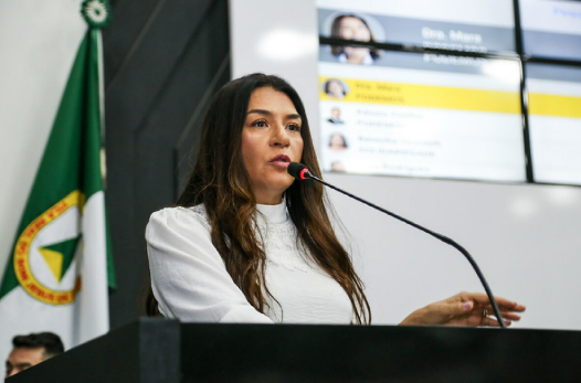 Vereadora prop�e proibi��o de crian�as em vias p�blicas de Cuiab� e faz declara��es pol�micas sobre imigrantes