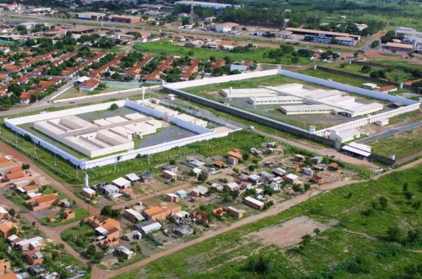 L�der de fac��o criminosa � transferido para pres�dio federal no Paran�