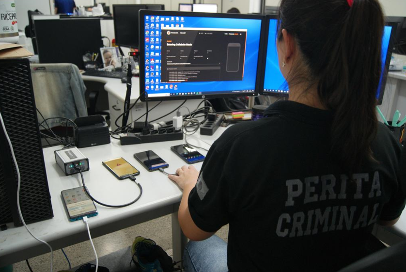 Politec registra aumento de 50% na produ��o de laudos ap�s implementar plant�o 24h para per�cias eletr�nicas