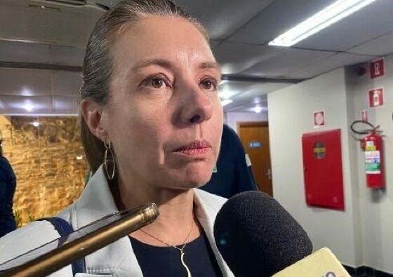 MP pede que Fl�via Moretti exonere marido imediatamente da Prefeitura de VG