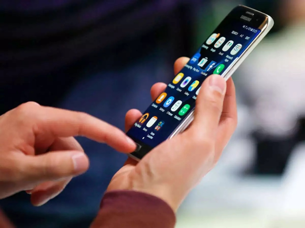 Advogado influencer consegue na Justi�a restabelecer acesso � conta em rede social