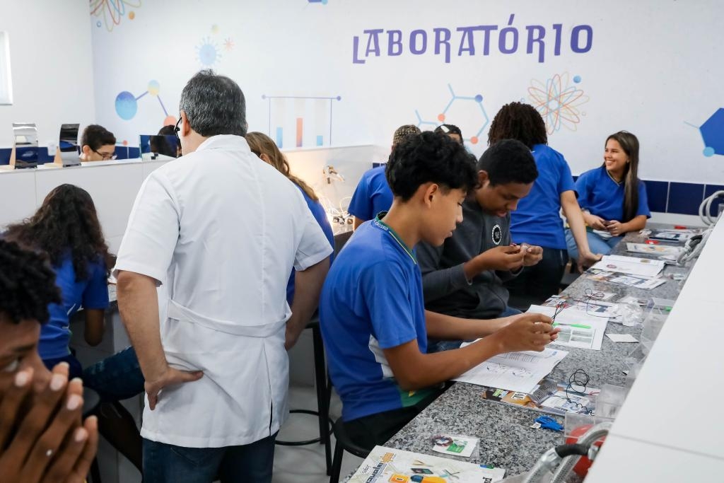 Professores e alunos da Rede Estadual de MT podem receber at� R$ 11 mil em aux�lio para pesquisa