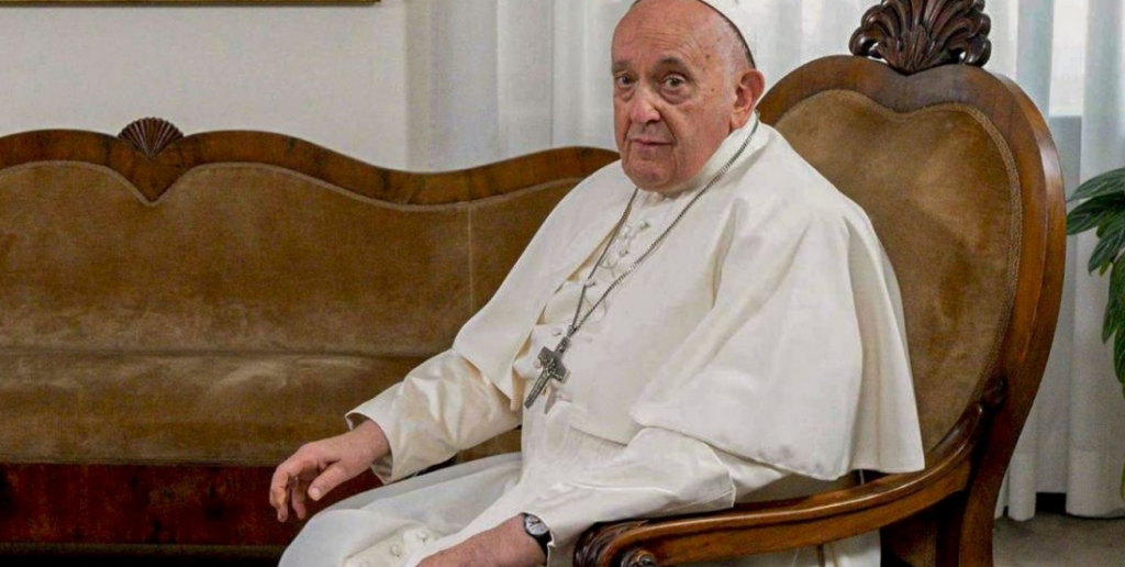 Papa Francisco � diagnosticado com infec��o respirat�ria e permanece internado em Roma